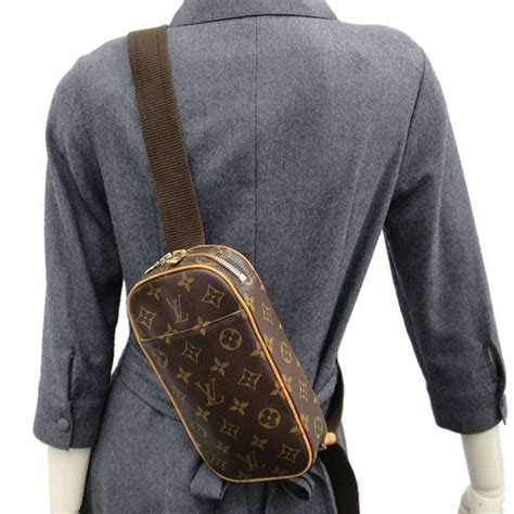 Louis Vuitton Monogram Pochette Gange 